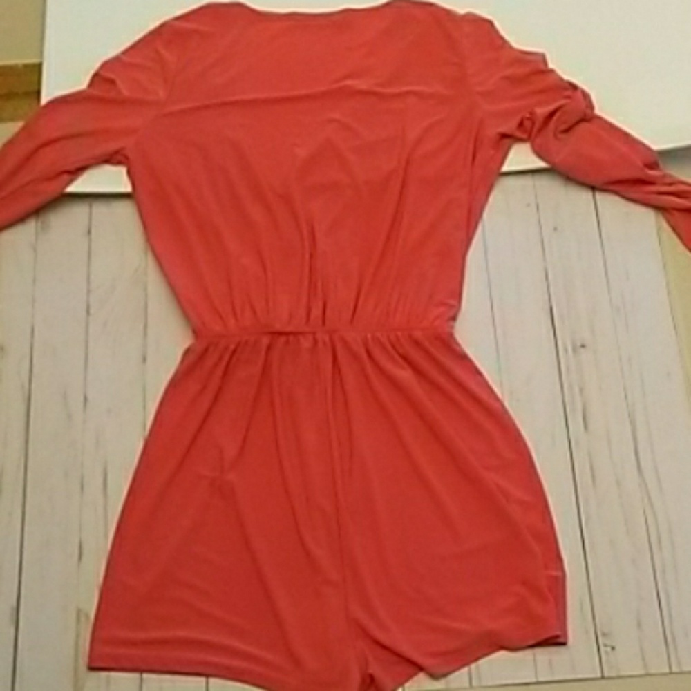 Honey Punch coral long sleeve romper - Picture 4 of 5